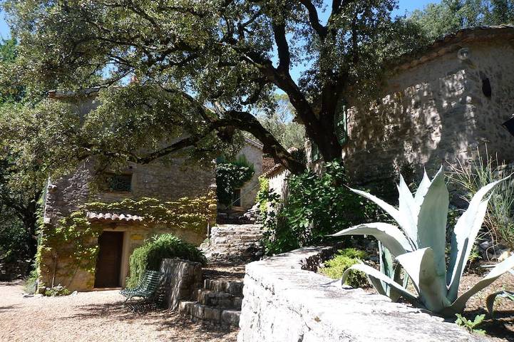 Gîte pour 16 personnes, avec jardin à Le Thoronet - 2
