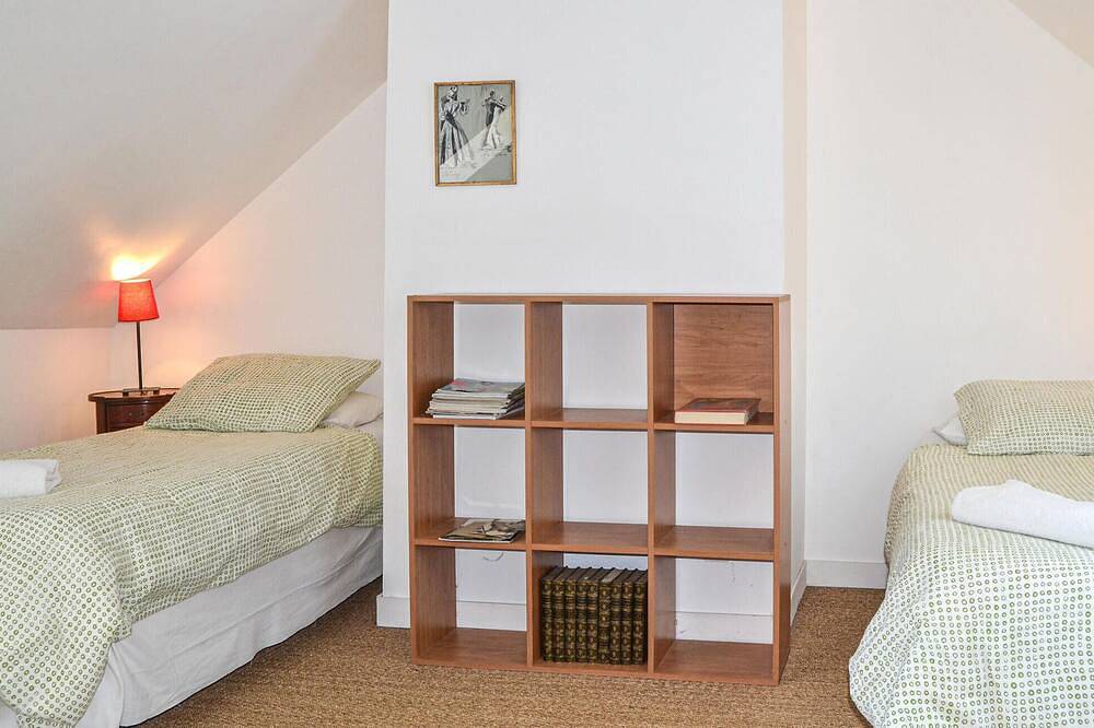 Beautiful home in Domfront en Champagne in Domfront-en-Champagne, Sarthe
