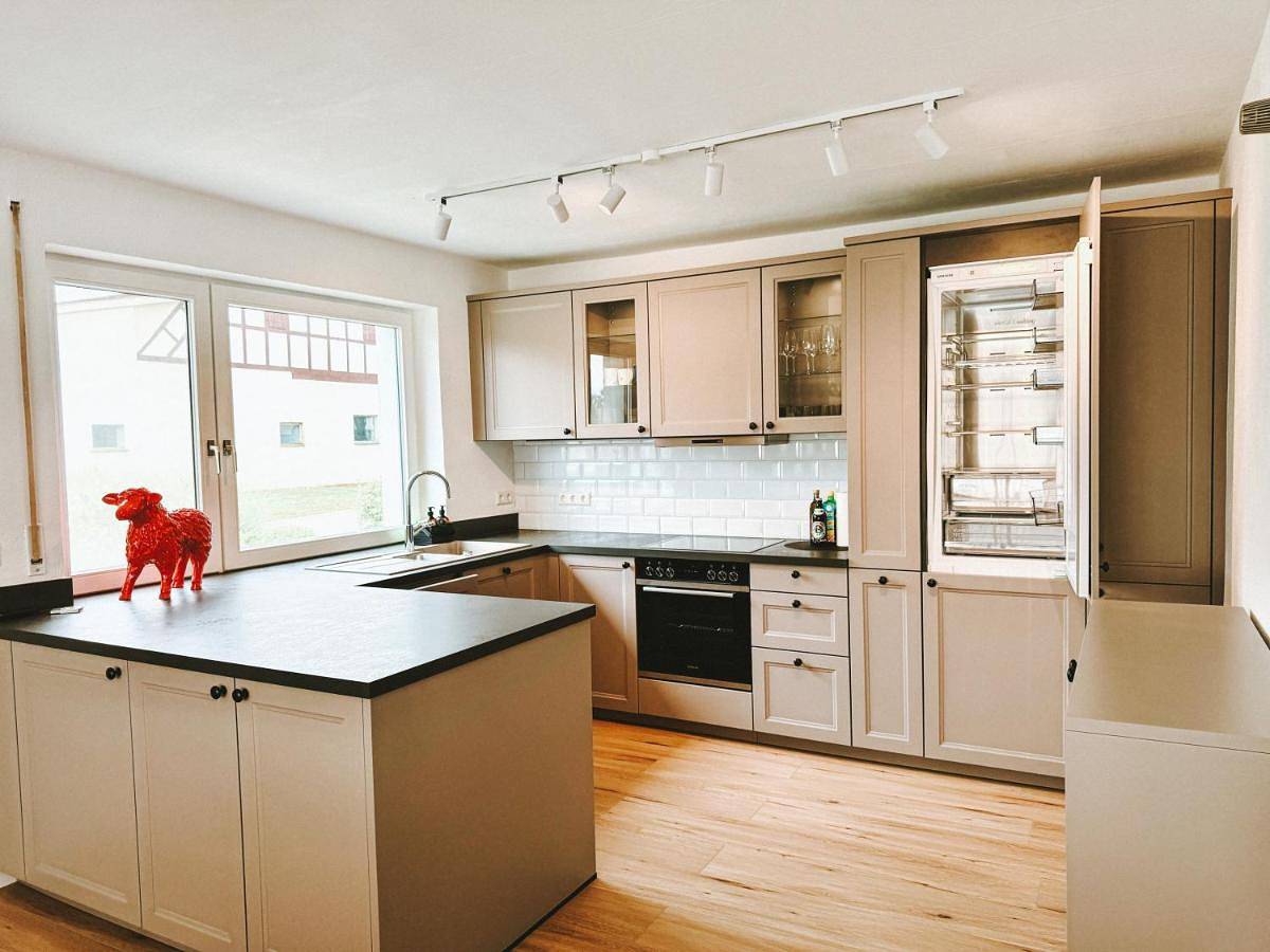 Ganze Wohnung, Dorfplatz Suite - Stilvolle Auszeit nahe Rothenburg ob der Tauber in Gebsattel, Taubertal