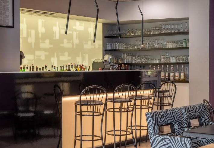 Hôtel pour 4 personnes, avec terrasse et jacuzzi ainsi que sauna et piscine dans Thermes de l'Avenue - 4