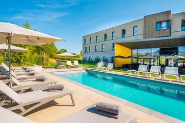 Hôtel pour 2 personnes, avec piscine ainsi que sauna et jardin dans Cigoland