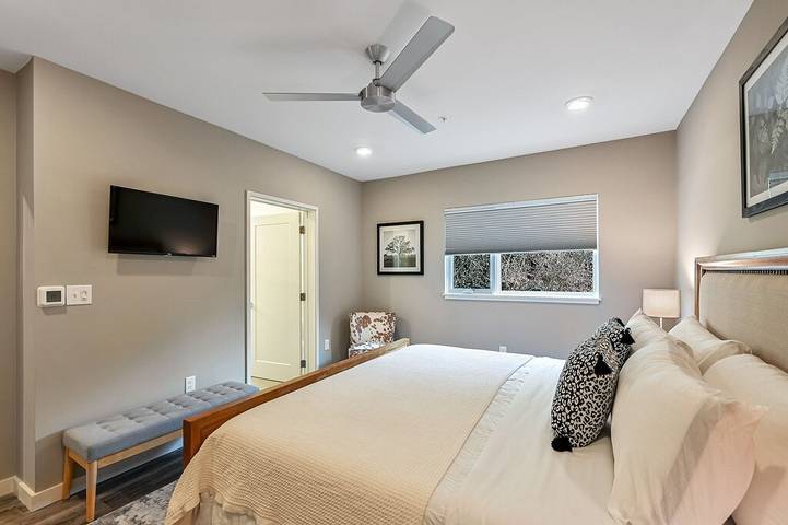 Vacation rental for 6 people, with balcony in Asheville