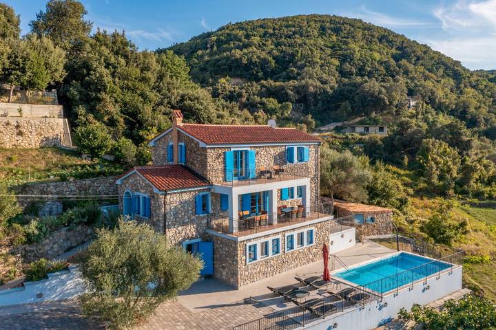 Ferienhaus für 12 Personen, mit Terrasse in Supetarska Draga