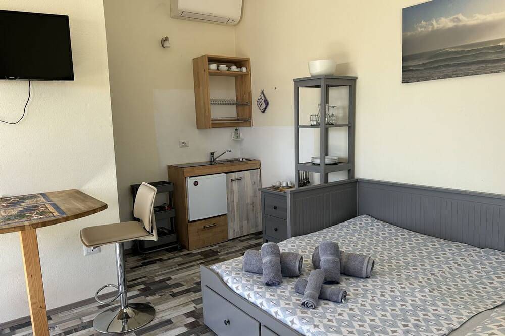 Appartamento in villa con A/C, vasca idromassaggio, Wifi, piscina, Tv, patio, vista panoramica in Provincia di Teramo