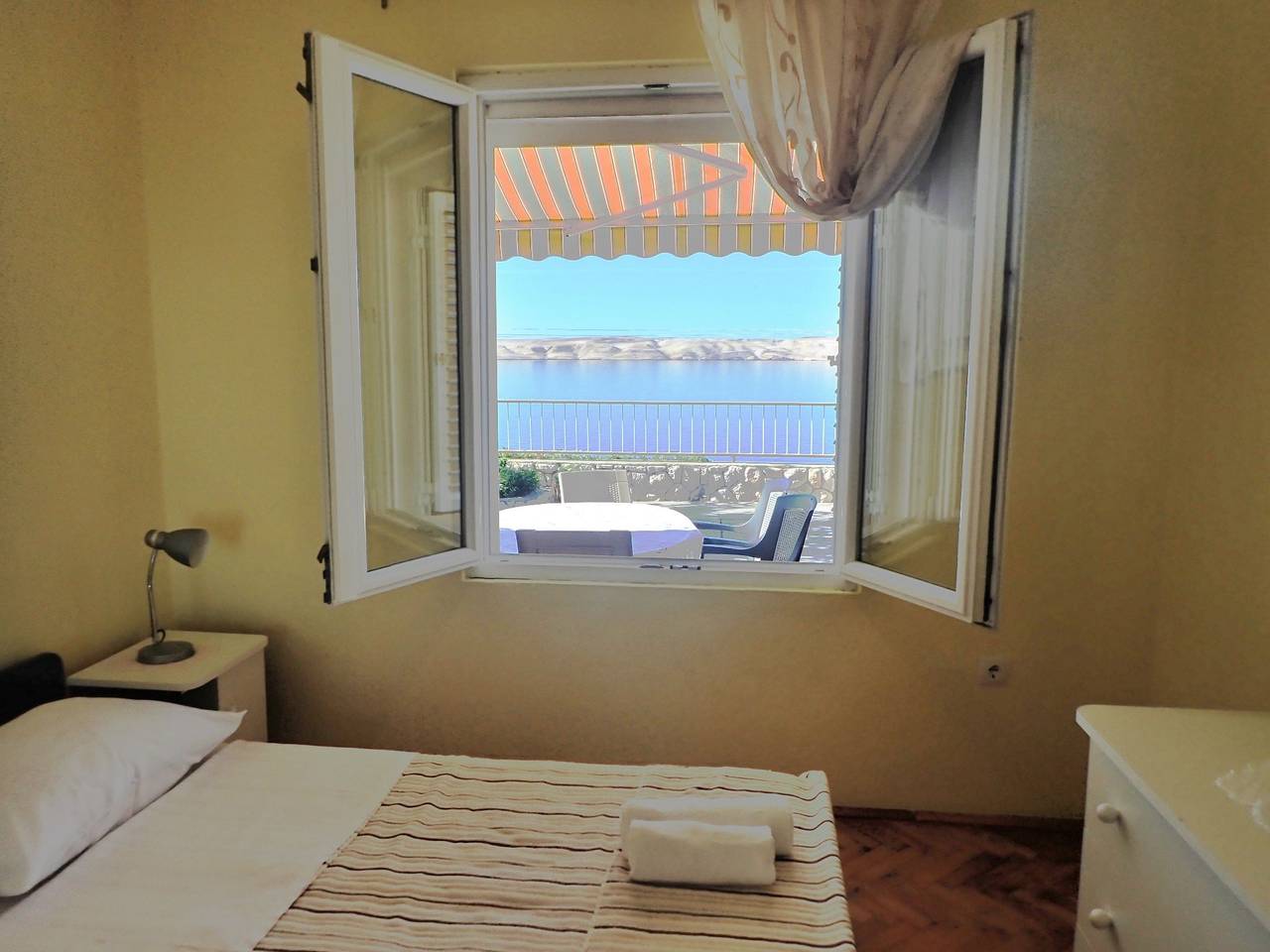 Ganze Wohnung, Apartment Jela-on the seafront in Baric Draga, Kvarner Festland