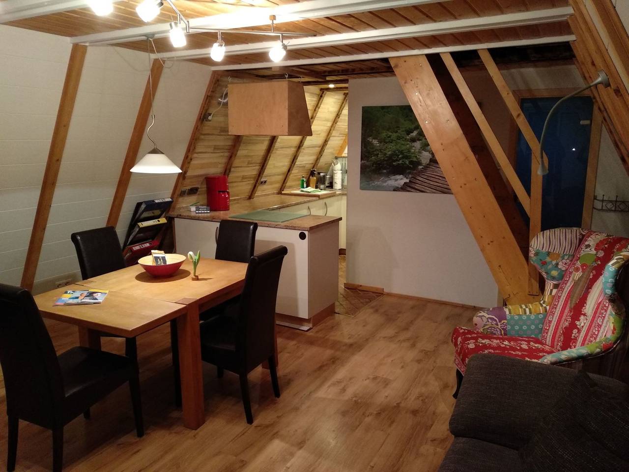 Nur-Dach-Ferienhaus für vier Personen in Neuhausen, Nordschwarzwald