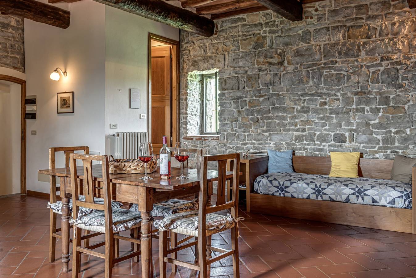 Appartamento intero, Ampio appartamento panoramico con piscina in Pontassieve, Chianti