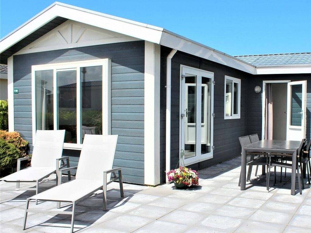 Vakantiehuis in Breskens met zwembad in Zeeuwse Kust
