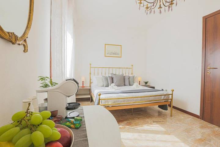 Casa de huéspuedes para 4 personas, con vistas además de vistas al lago y terraza en Venecia