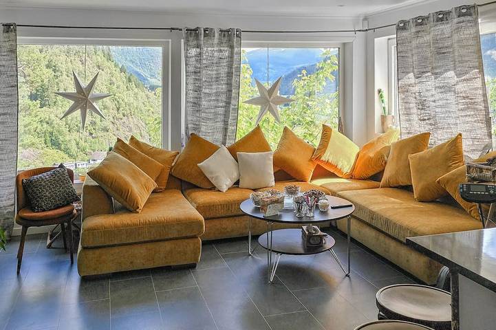 Wunderschönes Zuhause in Førde in Førde