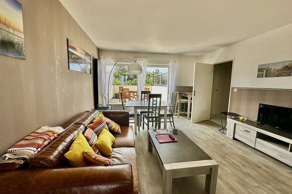 Appartement entier, La mouette rieuse, terrasse, vue mer, accès plage in Saint-Aubin-sur-Mer (Calvados), Région de Caen