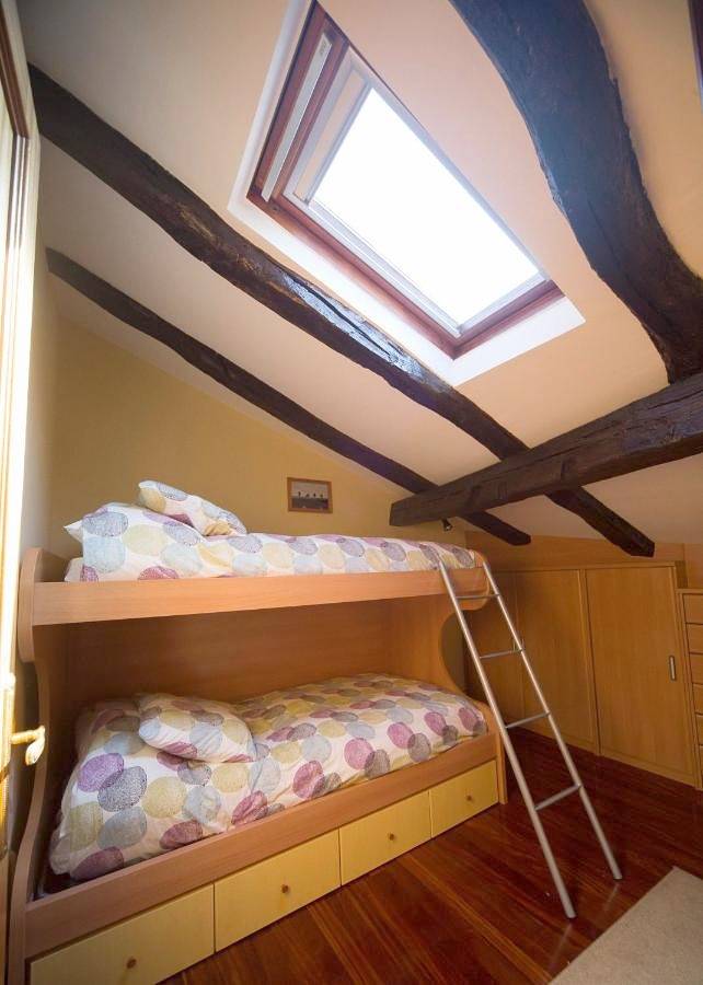 Appartement entier, La Casa Roja de Saioa in Lekeitio, Côte Basque (Espagne)