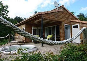 Cottage pour 6 personnes, avec jacuzzi et jardin à Vivario