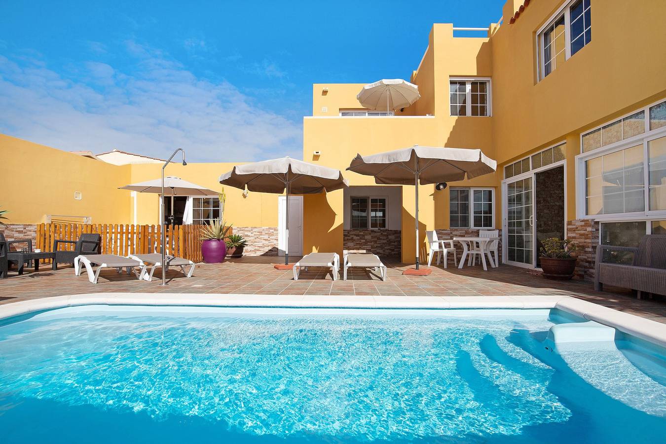 Geheel appartement, Vakantiehuis "Casa Paco 2" met Uitzicht op Zee, Privé Balkon & Gedeeld Zwembad in Südliche Bucht Costa Calma, Pájara