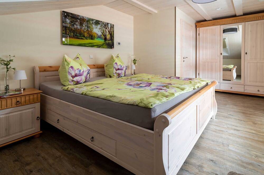 Ganze Wohnung, Ferienhaus Haus Sonnenschein mit E-Ladesäule - Fh mit 2 Schlafzimmern in Elbingerode, Harzvorland