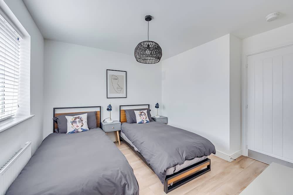 Pristine 3 Bedroom House in Prime Location - Sleeps up to 5 guests in Milton Keynes, Südostengland