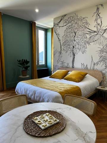 Maison d’hôte pour 4 personnes, avec jardin ainsi que terrasse et piscine à La Flèche
