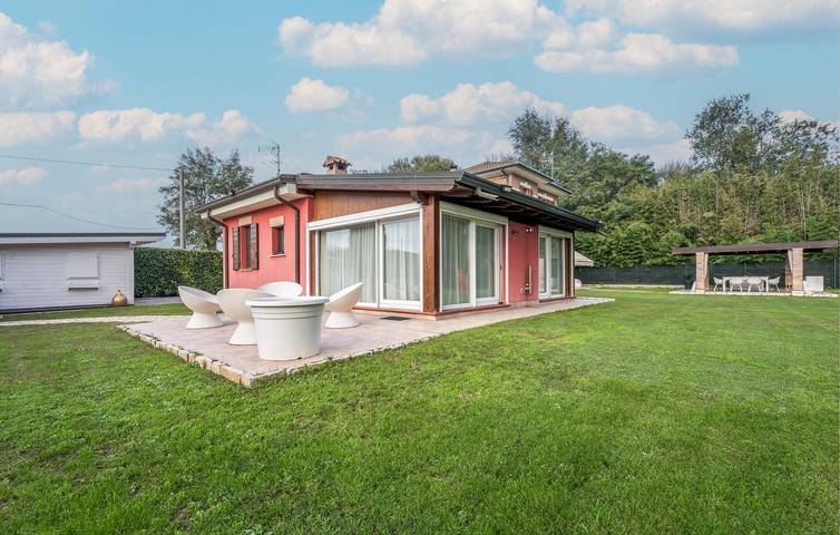 180 qm Wohnung mit Pool, Parkplatz & Internet bei Rosolina in Rosolina, Polesine