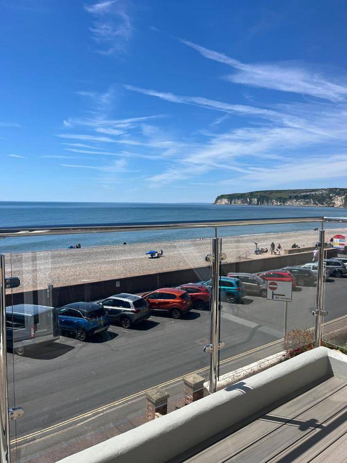 Bed and breakfast for 3 people, with terrace in Devon