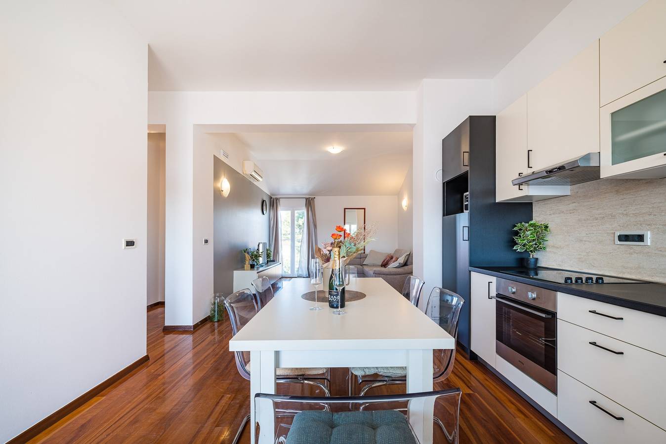 Ganze Wohnung, 2-Zimmer-Ferienwohnung mit Balkon und Meerblick Biograd na Moru, Biograd A-24580-a in Biograd na Moru, Zadar
