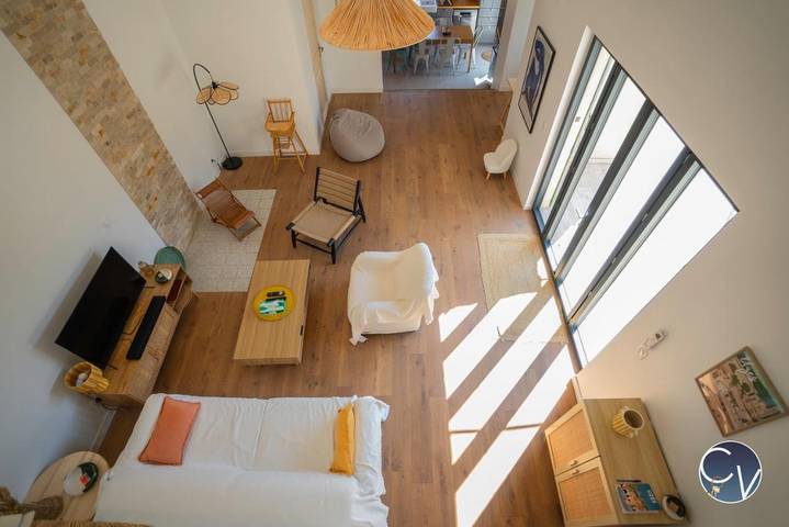 Location de vacances pour 7 personnes, avec vue ainsi que piscine et jardin à Belvézet - 2