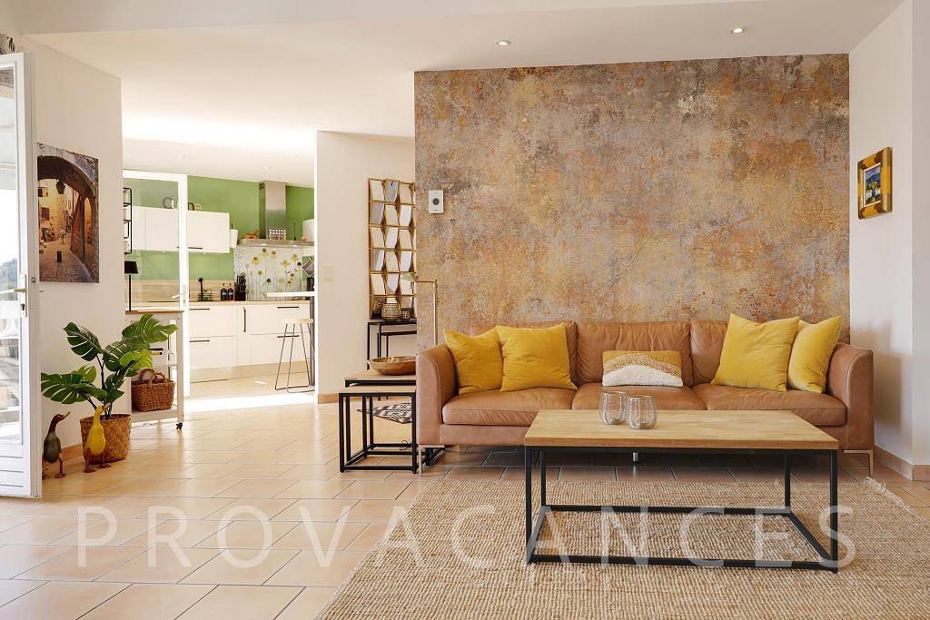 Lovely holiday home with a view in Draguignan in Draguignan, Draguignan region