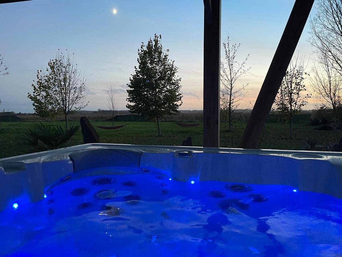 Appartement de vacances entier, Gite au gré de la Loire piscine et spa in Loire-Authion, Région d'Angers