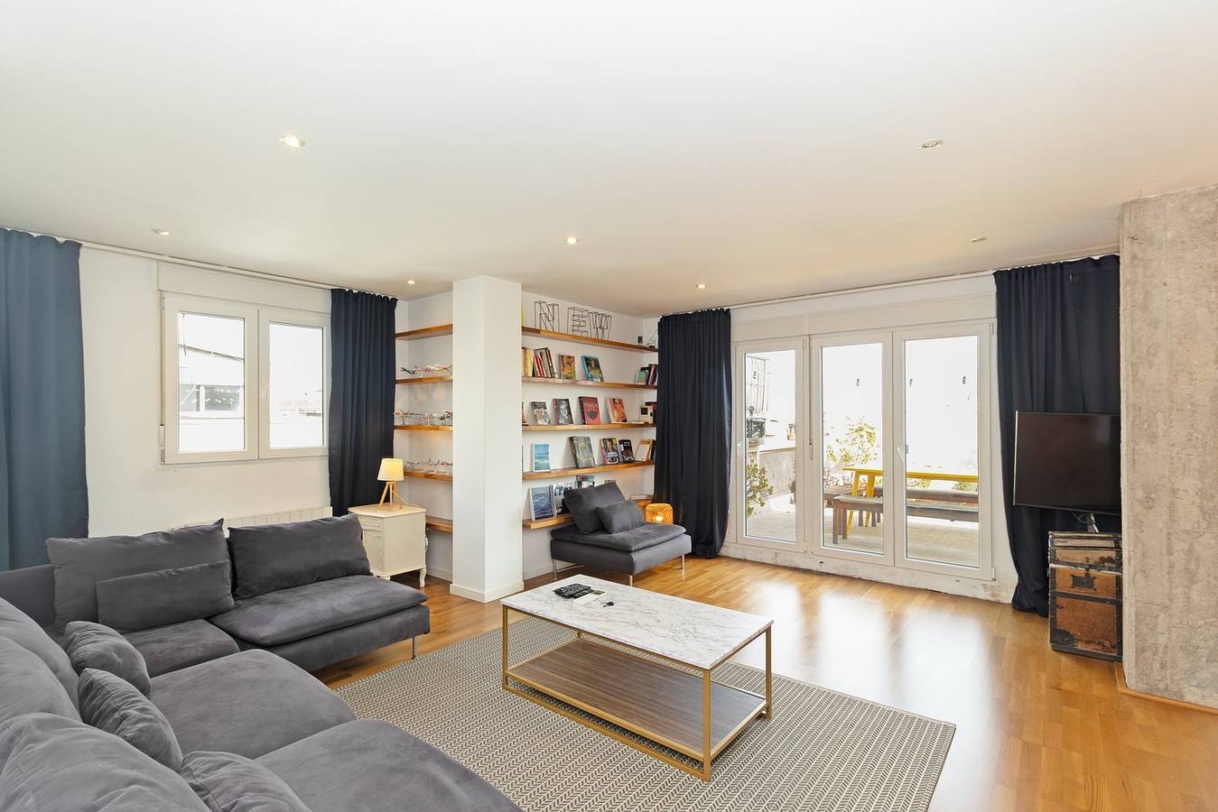 Entire apartment, Guestready - Modern flat with terrace in Valencia in Valencia, Costa de Valencia