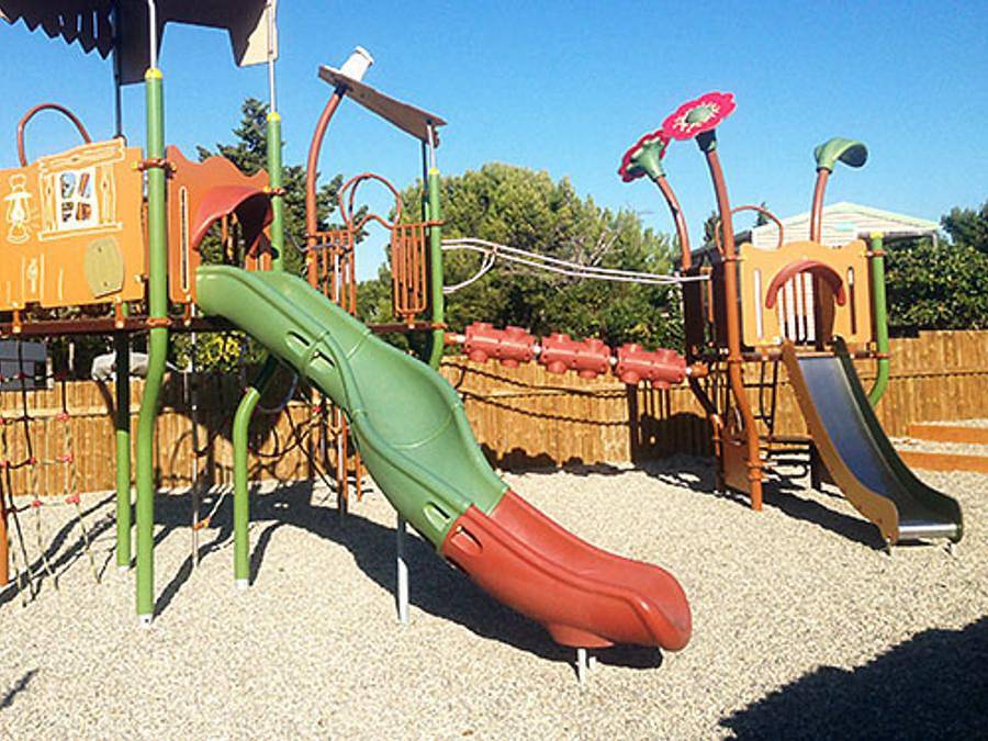 Camping Lou Cigalon - Mobilhome 4 personas - Mobil-home | Premium | 3 Dormitorios | 4 Pers. | Terraza elevada | 1 Baño | Aire acondicionado. in Martigues, Istres region