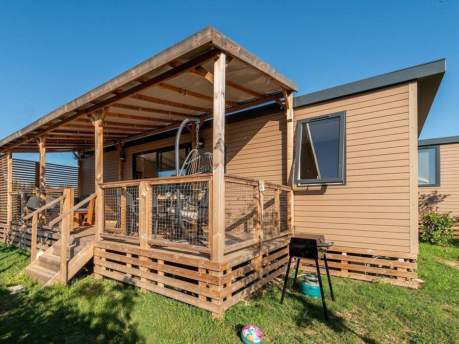 Camping du Domaine de Massereau - Mobilhome 8 personas - Ultimate Plus | 3 Dormitorios | 6/8 Camas | Terraza Salón | 2 Baños | Aire Acondicionado | Tv in Sommières, Region de Nimes