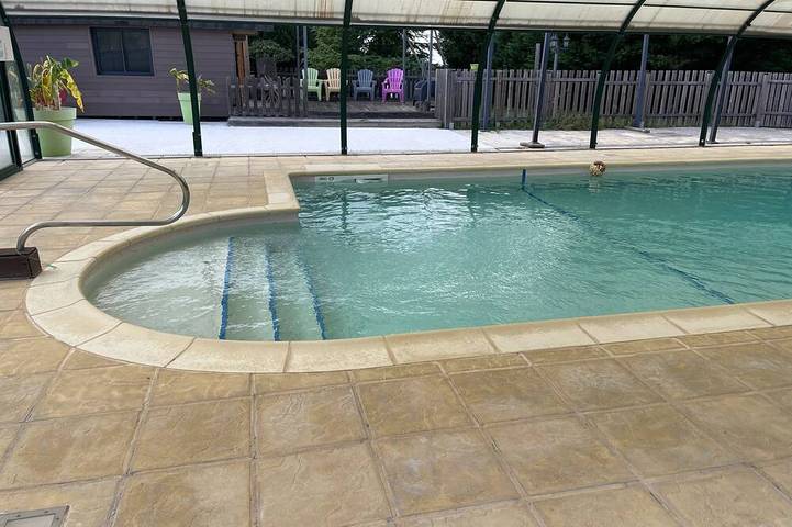 Gîte pour 3 personnes, avec Piscine à Chazemais - 4
