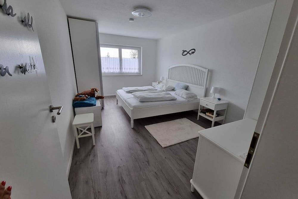 Ganze Wohnung, Holiday Apartment Moises y Ruth mit schönen Garten in Murg, Südschwarzwald