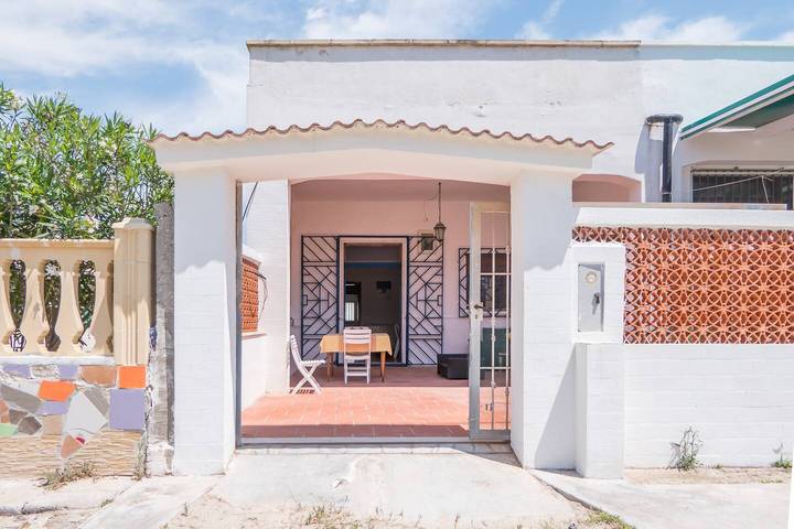 Casa Dino con accesso diretto alla Spiaggia di Punta Prosciutto in Lido Punta Prosciutto, Porto Cesareo