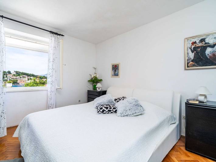 Gîte pour 5 personnes, avec terrasse et jardin, adapté aux familles à Cavtat - 4