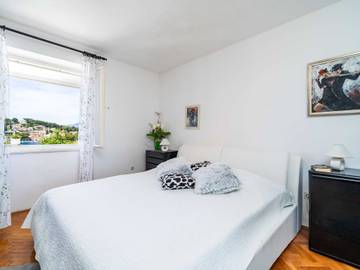 Apartment for 5 People in Cavtat, Općina Konavle, Photo 3
