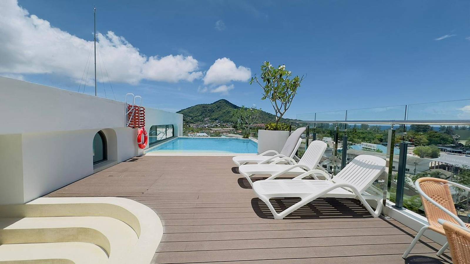 Appartamento intero, New Fantasea Kamala condo with rooftop pool, gym in Kamala Beach, Kamala