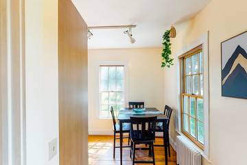 Vacation Apartment for 4 Guests in Stowe, Stowe Mountain, Picture 1