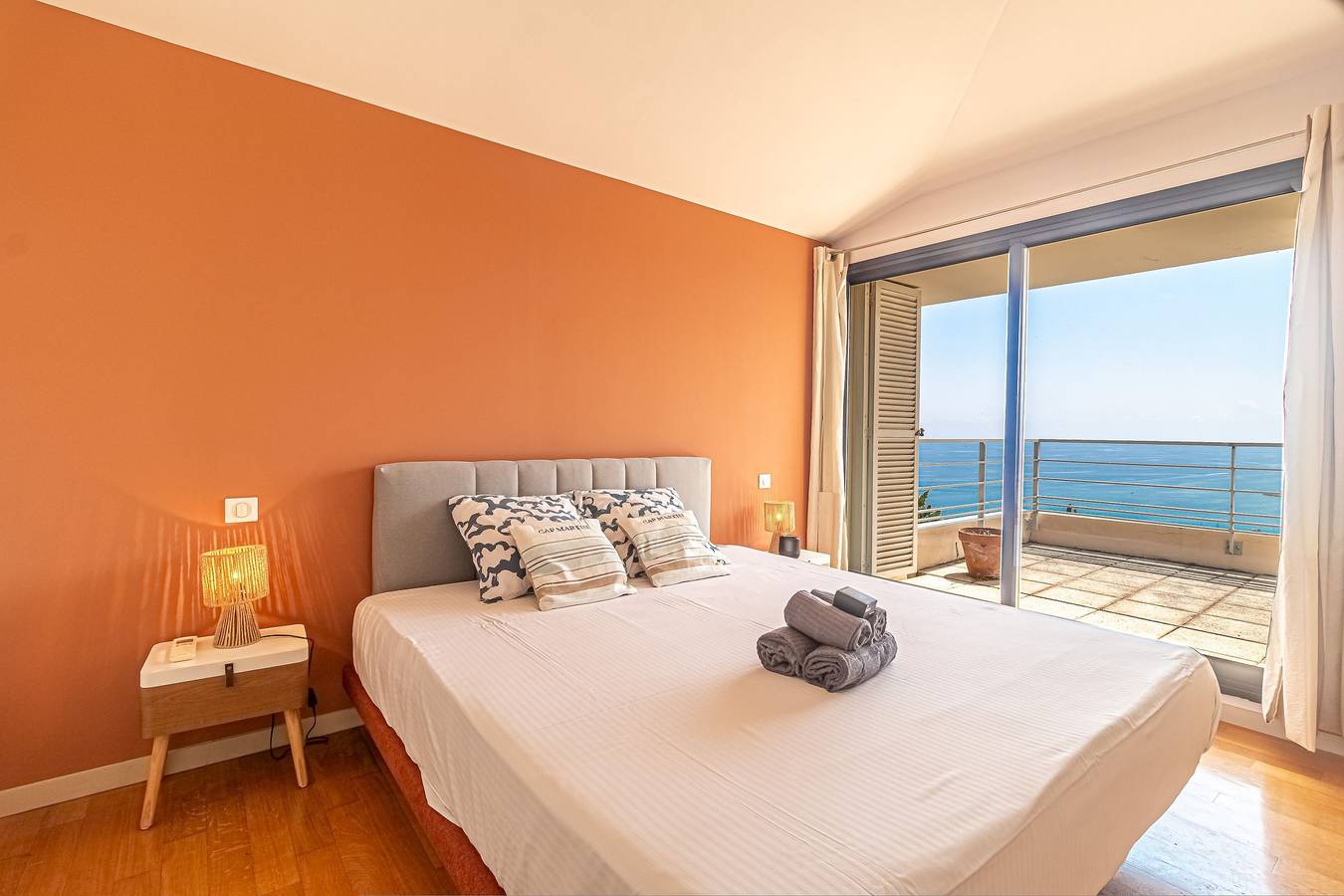 Luxury Villa | Panoramic Sea Views & Pool in Menton, Nizza und Umgebung