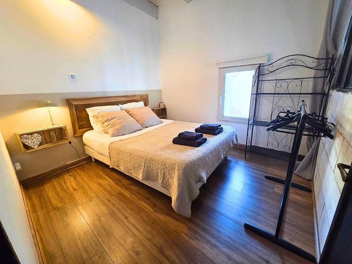 Gîte pour 2 personnes dans Office De Tourisme Du Pays Des Sorgues Et Des Monts De Vaucluse - 2