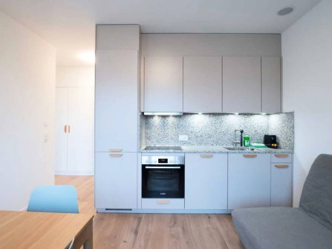 Apartamento entero, 1 Pièce 4 Personnes in Zürich 48 Altstetten, Zúrich
