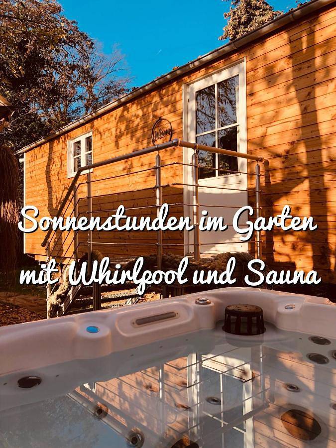 Ferienhaus für 2 Personen, mit Whirlpool und Terrasse sowie Garten und Sauna in Petershagen/Eggersdorf