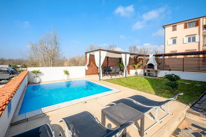 Holiday rental for 4 people, with terrace and garden in Istria