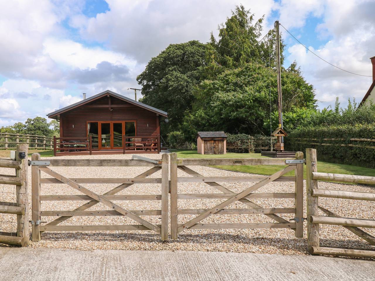 Barn Shelley Lodge in Down St Mary, Devon