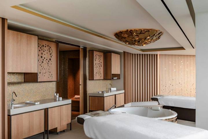Hôtel pour 2 personnes, avec sauna et terrasse ainsi que jacuzzi et piscine à Champillon - 4