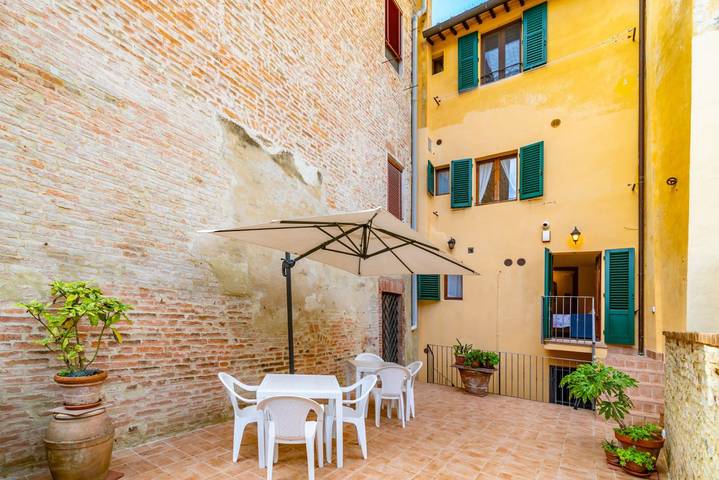 Ferienwohnung für 2 Personen, mit Balkon/Terrasse in Siena - 3