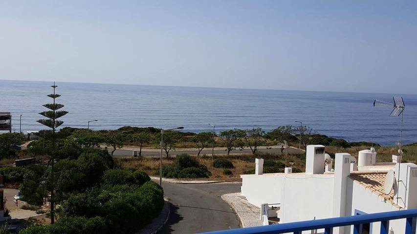 Apartamento para 4 personas, con Balcón además de Terraza y Vistas en Salema