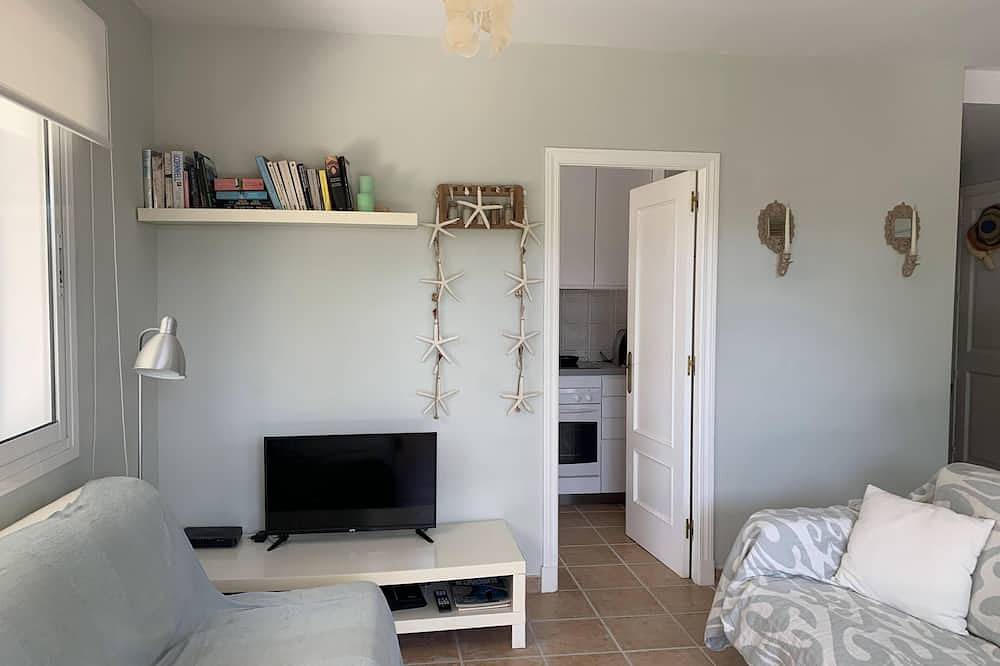 Eine stilvolle Villa am Strand, mit Garten, Pool und Wifi ... pure Ruhe in Arenal d'en Castell, Es Mercadal