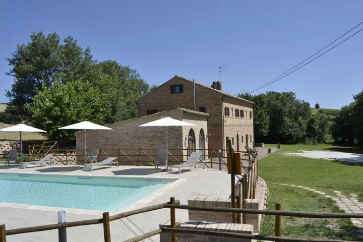 Landhaus für 5 Personen, mit Ausblick und Garten sowie Pool - 1
