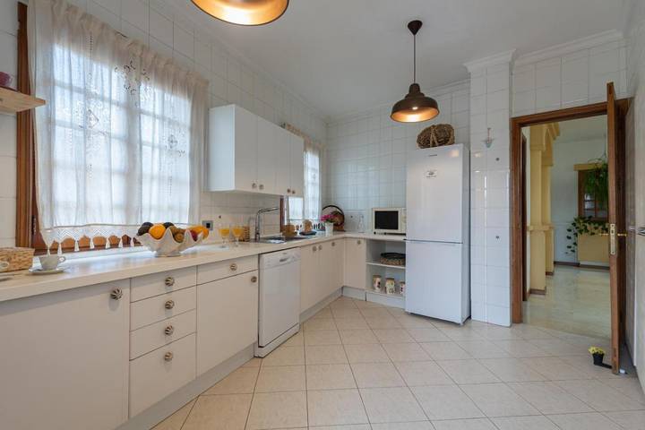 Casa rural para 12 personas, con vistas además de terraza y piscina en Gáldar - 4