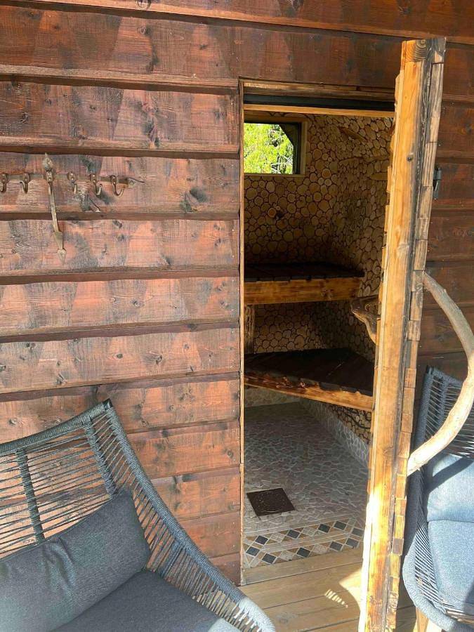 Nordic Sauna Retreat with Hot Tub in Uppsala
